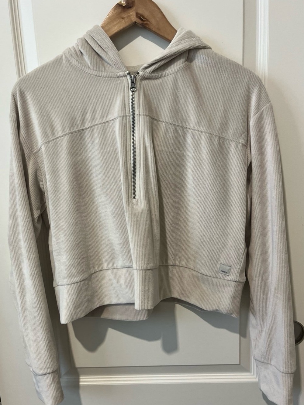 Vuori Haven Hoodie Top Corduroy Quarter Zip Cropped Soft Activewear Women’s